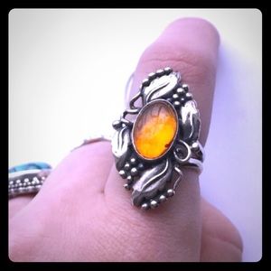 Sterling Silver Amber Ring w/ Intricate Designs. 5